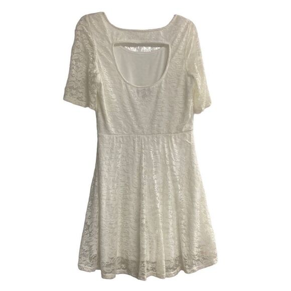 BY & BY Women’s Lace Cut-Out Dress Cream Size Large - Picture 2 of 10